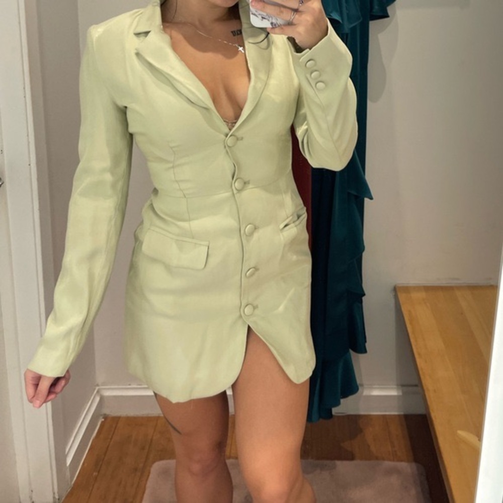 Bright light green shimmery blazer/blazer dress size small